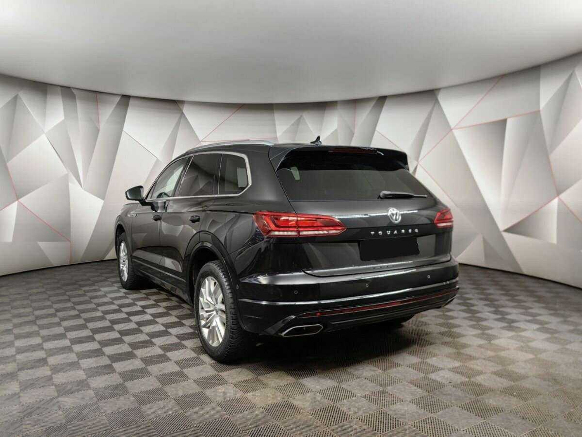 Купить Volkswagen Touareg, 2018, 139 797 км, фото №4