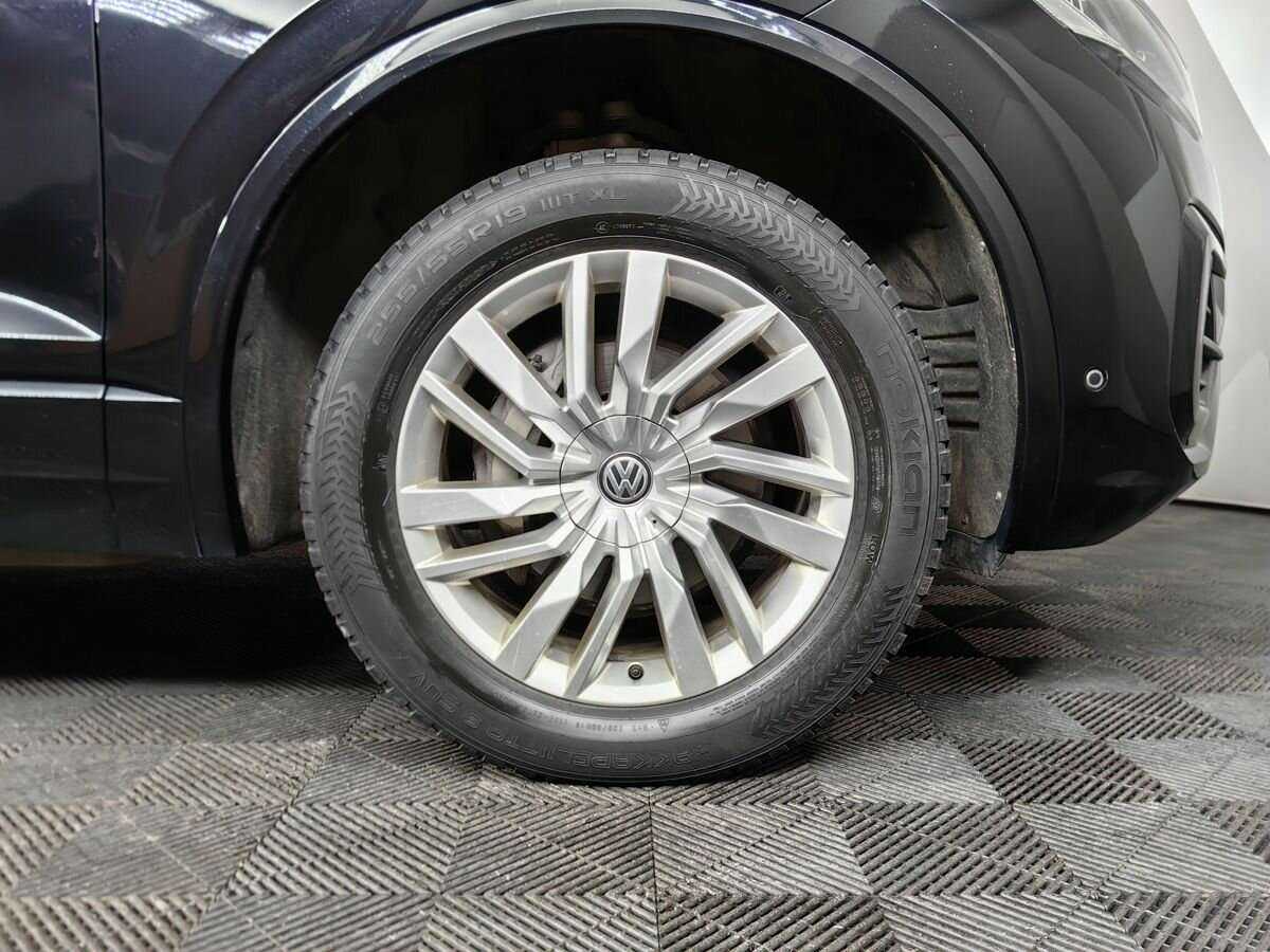 Купить Volkswagen Touareg, 2018, 139 797 км, фото №16