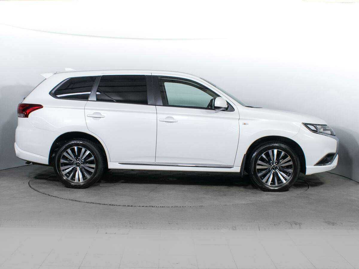 Купить Mitsubishi Outlander, 2022, 19 447 км, фото №4