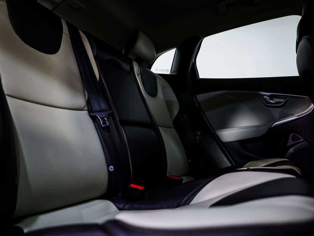 Купить Volvo V40 Cross Country, 2018, 96 348 км, фото №10