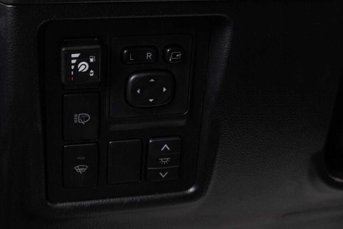 Купить Toyota Land Cruiser Prado, 2010, 157 300 км, фото №8