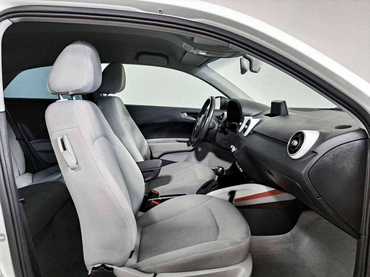 Купить Audi A1, 2011, 152 490 км, фото №9