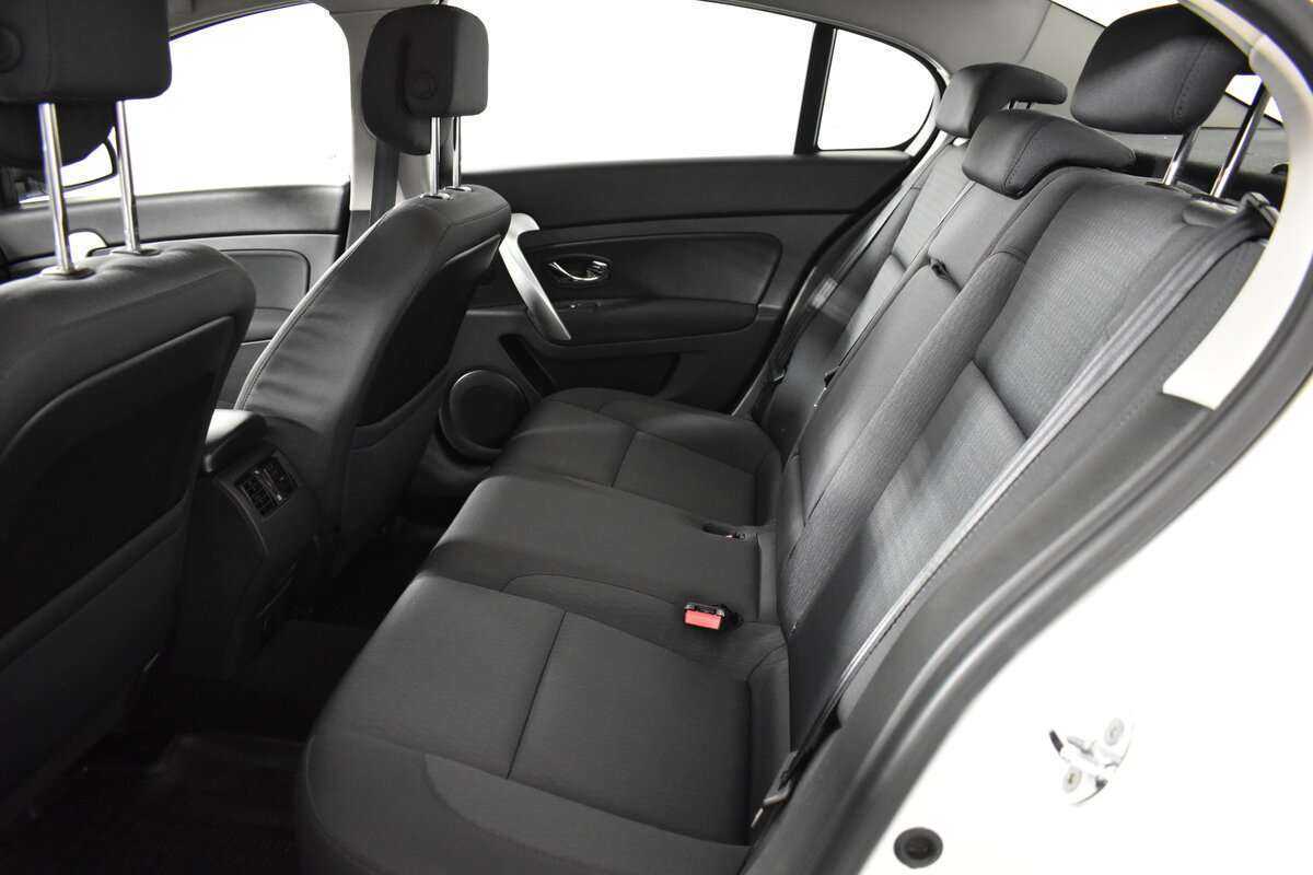 Купить Renault Latitude, 2013, 169 339 км, фото №7