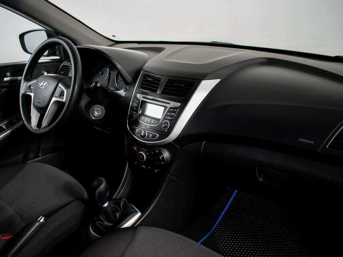Купить Hyundai Solaris, 2012, 159 677 км, фото №7