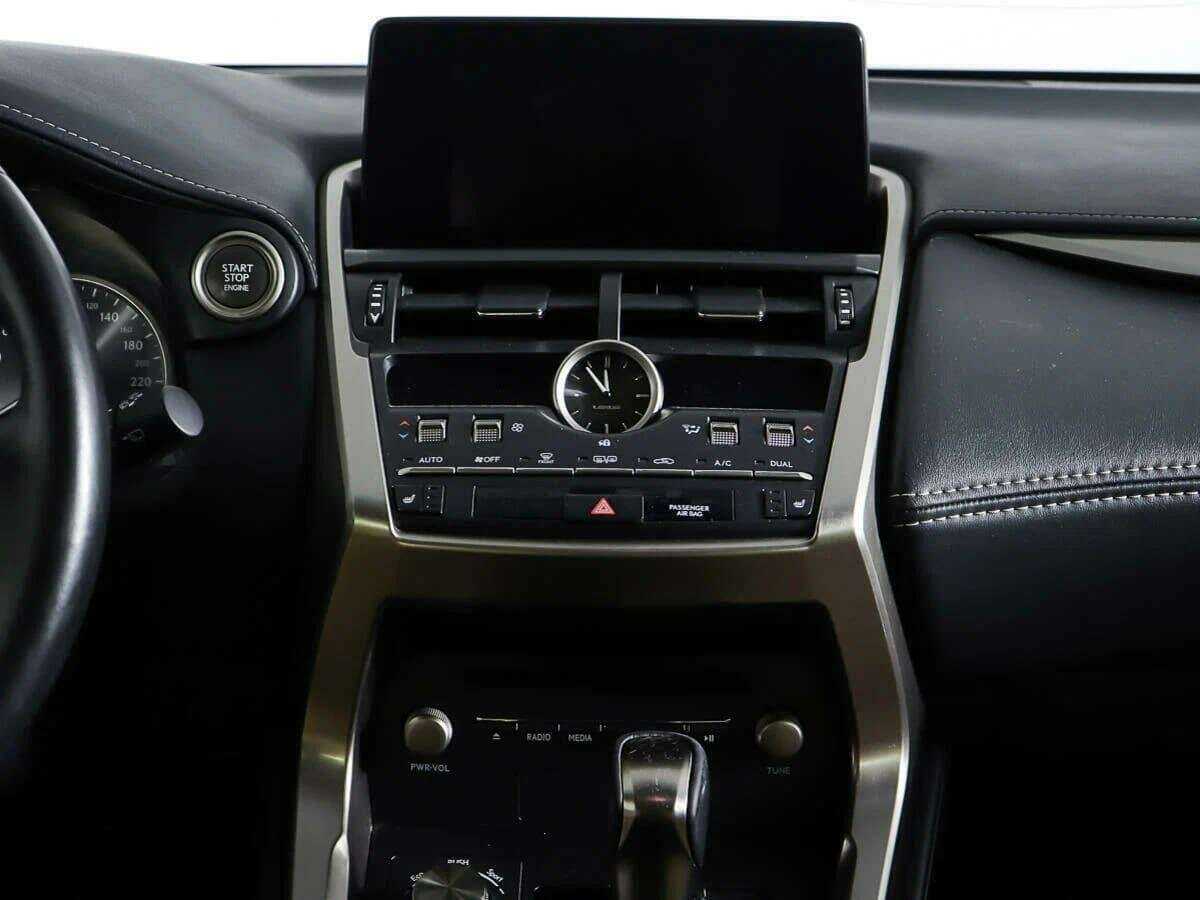 Купить Lexus NX 300, 2018, 66 000 км, фото №12