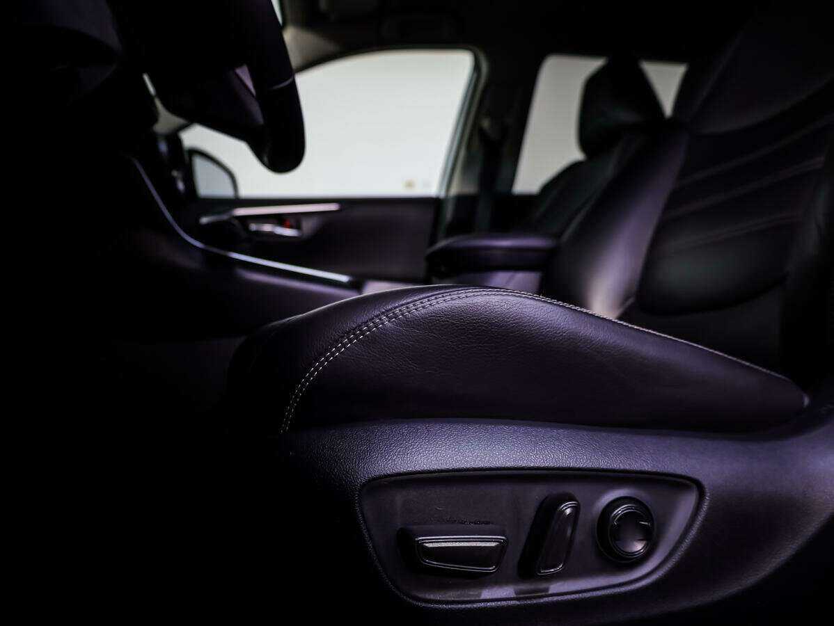 Купить Toyota RAV4, 2021, 60 877 км, фото №12