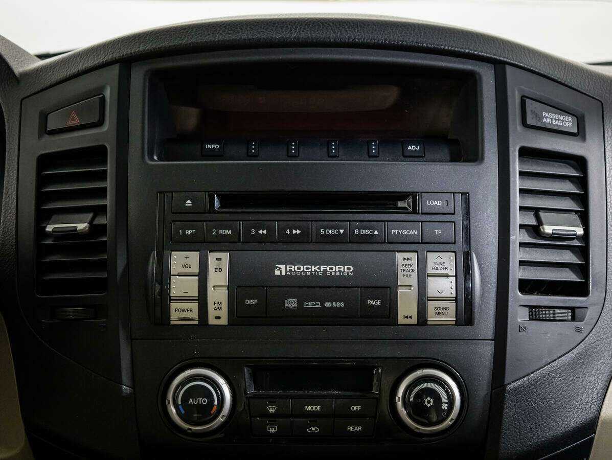 Купить Mitsubishi Pajero, 2008, 178 000 км, фото №14