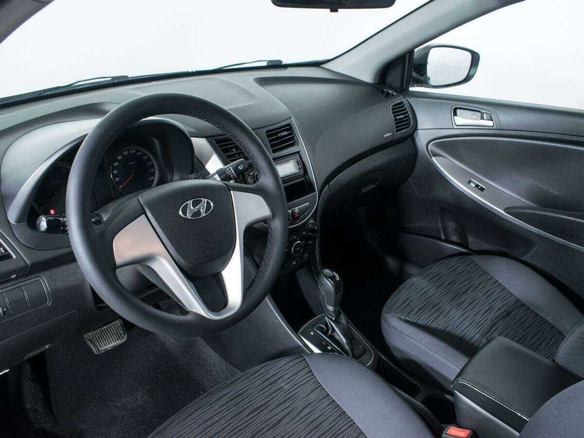 Купить Hyundai Solaris, 2015, 207 000 км, фото №13