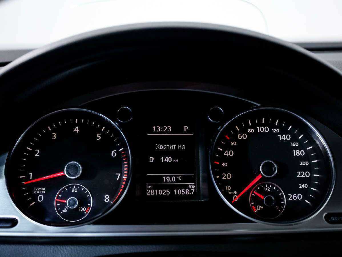 Купить Volkswagen Passat, 2011, 281 025 км, фото №10