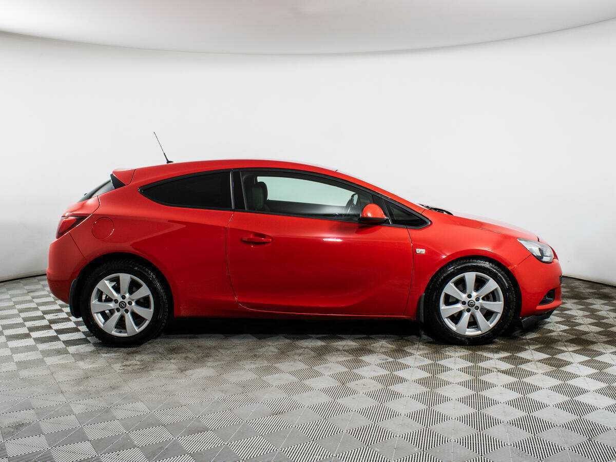 Купить Opel Astra GTC, 2013, 109 000 км, фото №4