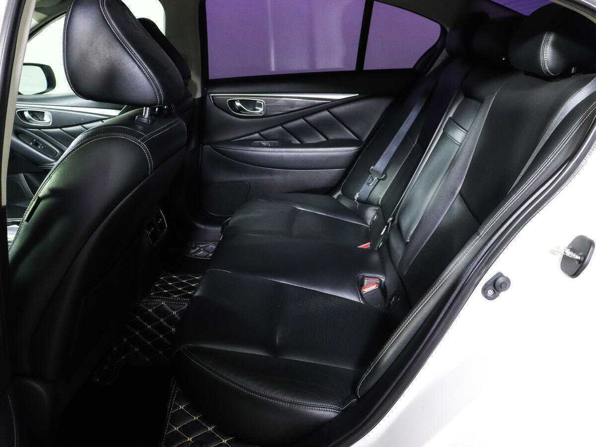 Купить Infiniti Q50, 2015, 204 947 км, фото №10