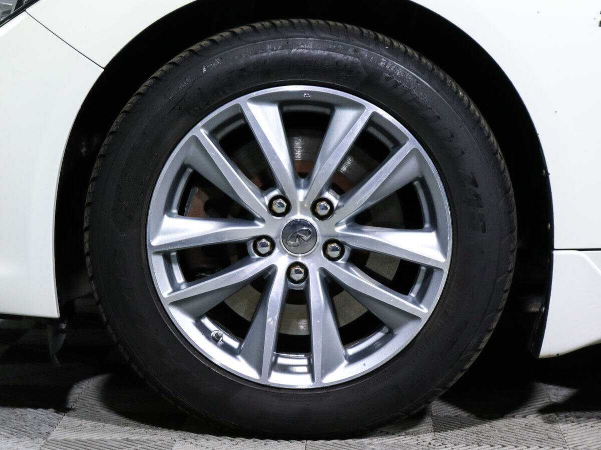 Купить Infiniti Q50, 2015, 204 947 км, фото №19