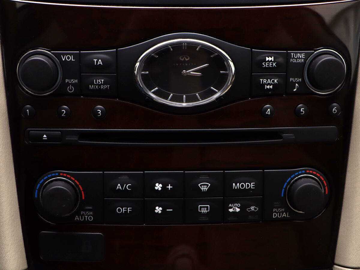 Купить Infiniti QX50, 2015, 125 305 км, фото №16