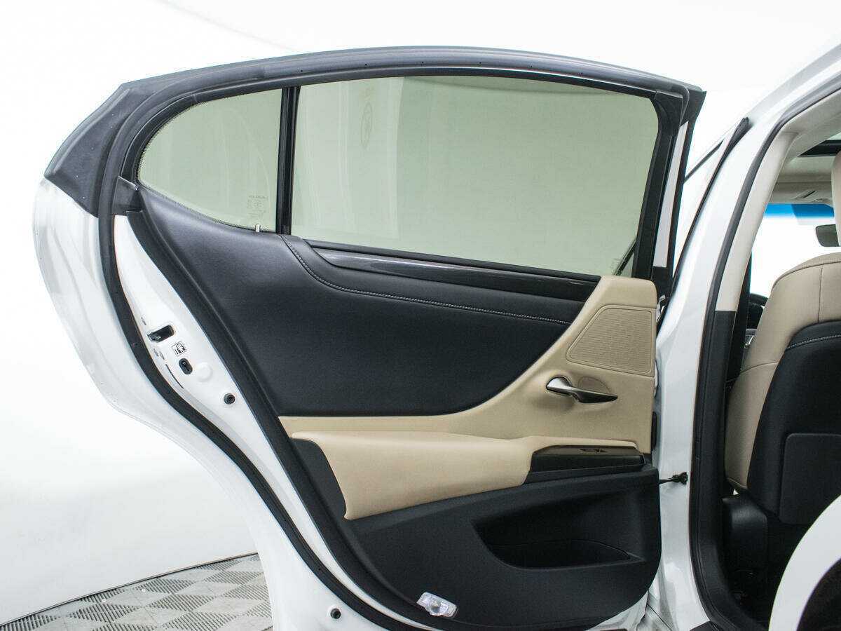 Купить Lexus ES 250, 2019, 34 970 км, фото №14