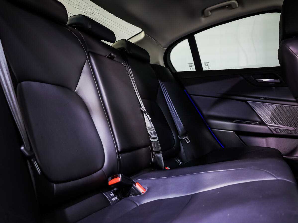 Купить Jaguar XE, 2017, 70 843 км, фото №13