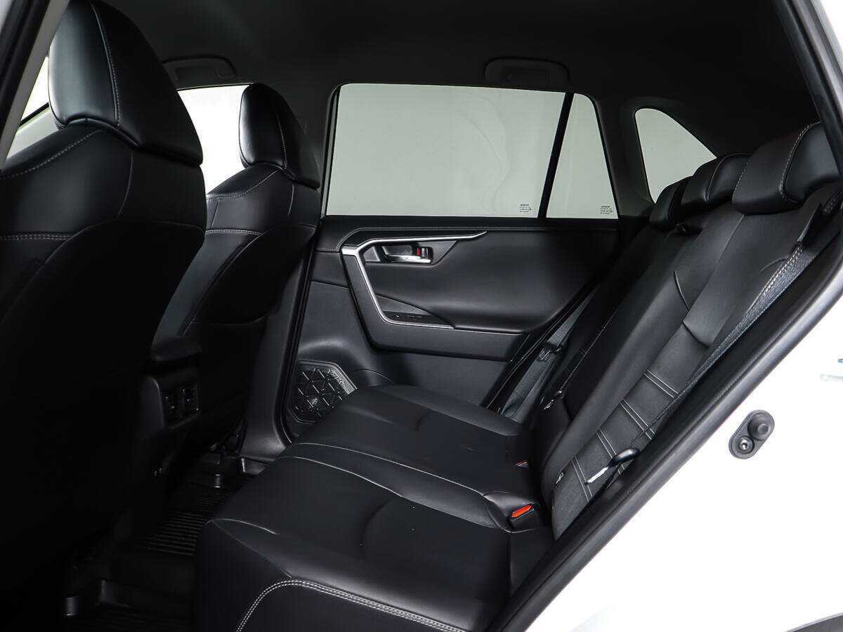 Купить Toyota RAV4, 2021, 33 941 км, фото №10