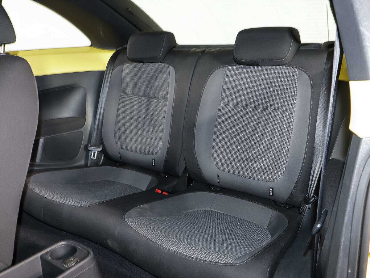 Купить Volkswagen Beetle, 2013, 94 222 км, фото №9