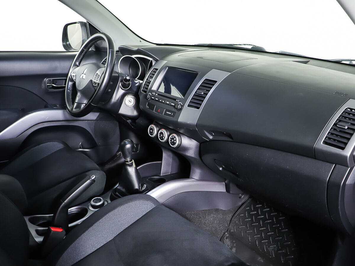 Купить Mitsubishi Outlander, 2008, 172 198 км, фото №9