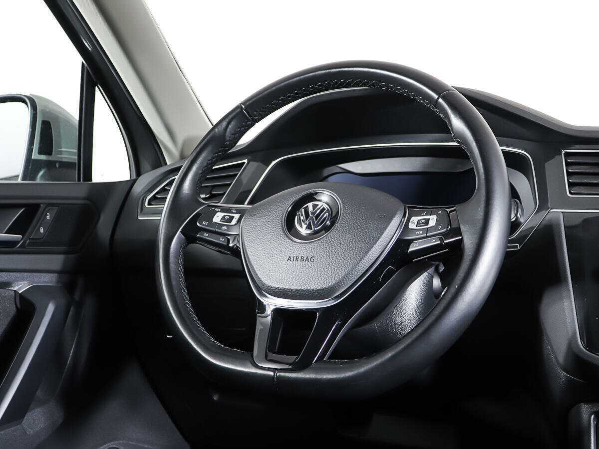 Купить Volkswagen Tiguan, 2018, 45 214 км, фото №15