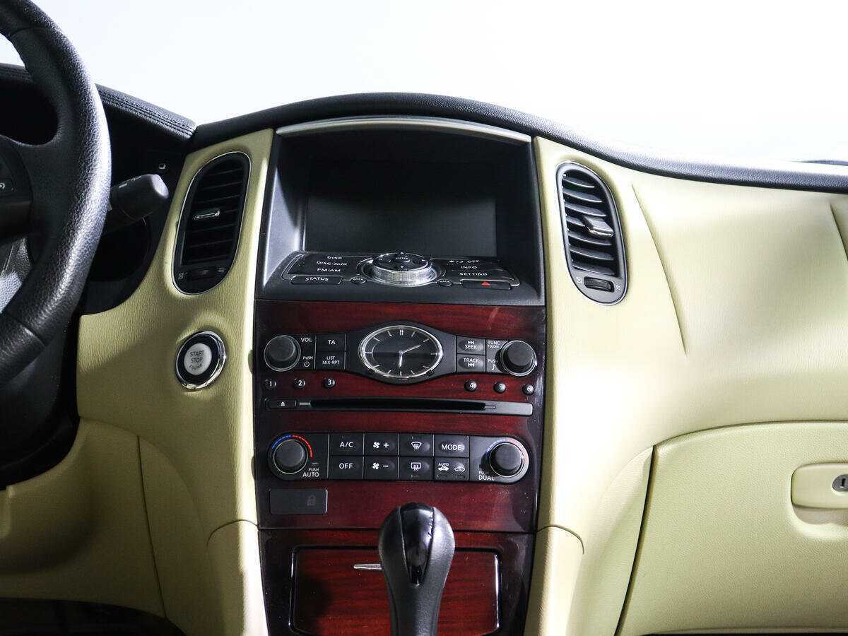 Купить Infiniti QX50, 2016, 168 379 км, фото №13