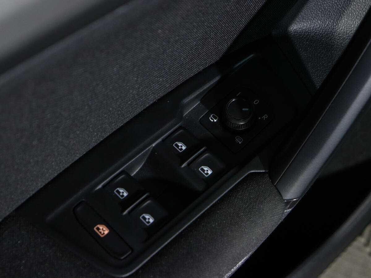 Купить Volkswagen Tiguan L, 2019, 74 900 км, фото №17