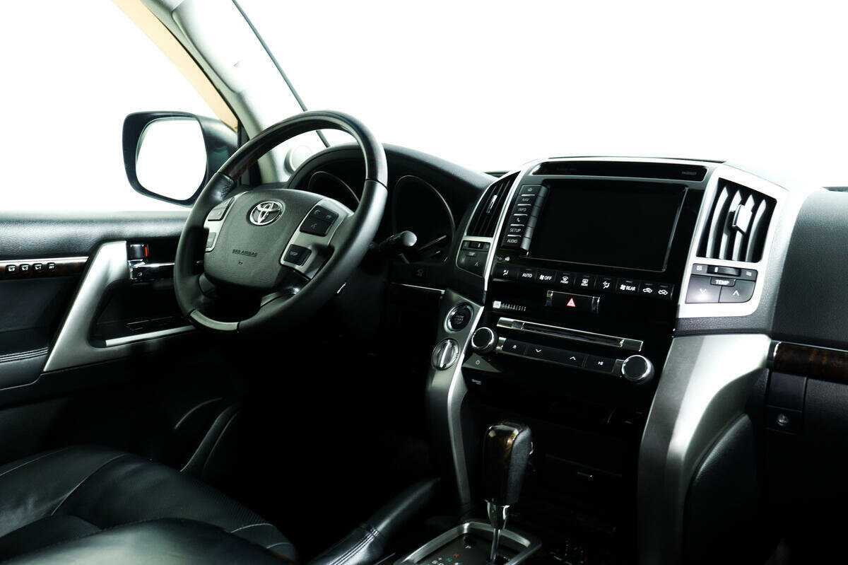 Купить Toyota Land Cruiser, 2012, 131 816 км, фото №9