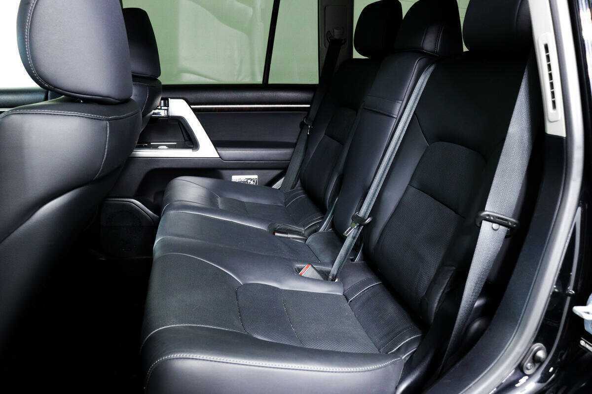 Купить Toyota Land Cruiser, 2012, 131 816 км, фото №12