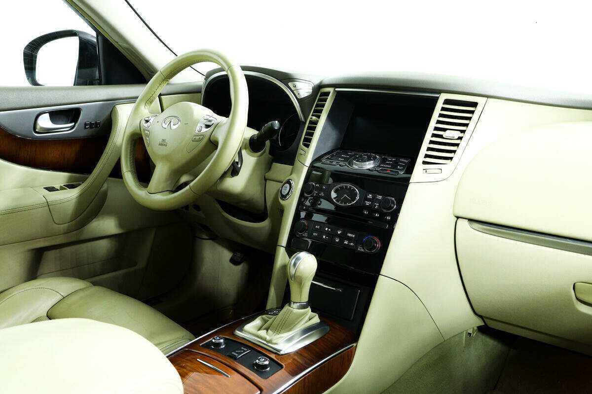 Купить Infiniti FX30d, 2012, 195 001 км, фото №9
