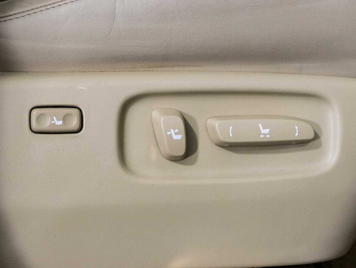 Купить Lexus LX 570, 2008, 240 000 км, фото №26