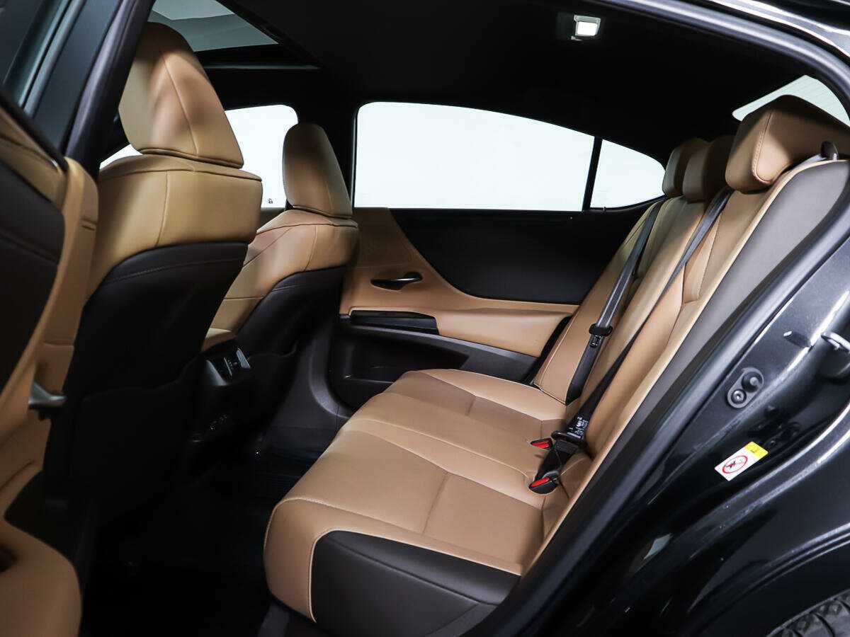 Купить Lexus ES 250, 2019, 25 537 км, фото №10