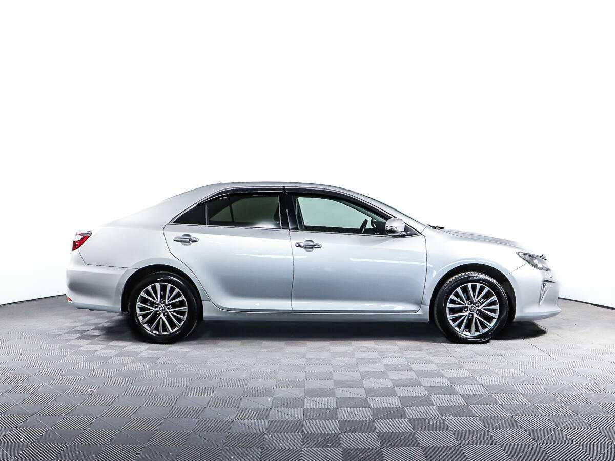 Купить Toyota Camry, 2017, 106 985 км, фото №4