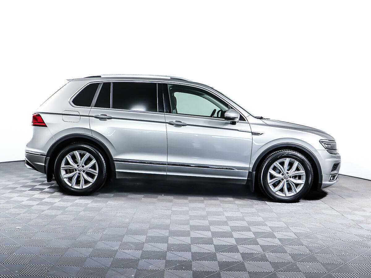 Купить Volkswagen Tiguan, 2017, 59 538 км, фото №4