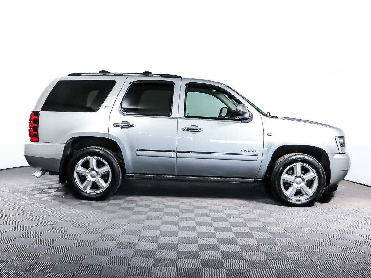 Купить Chevrolet Tahoe 6AT, 2012, 165 000 км, фото №4