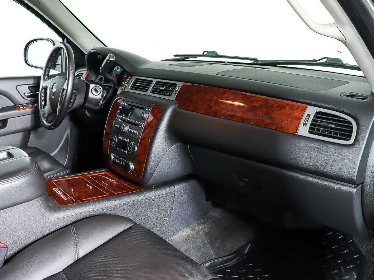 Купить Chevrolet Tahoe 6AT, 2012, 165 000 км, фото №9