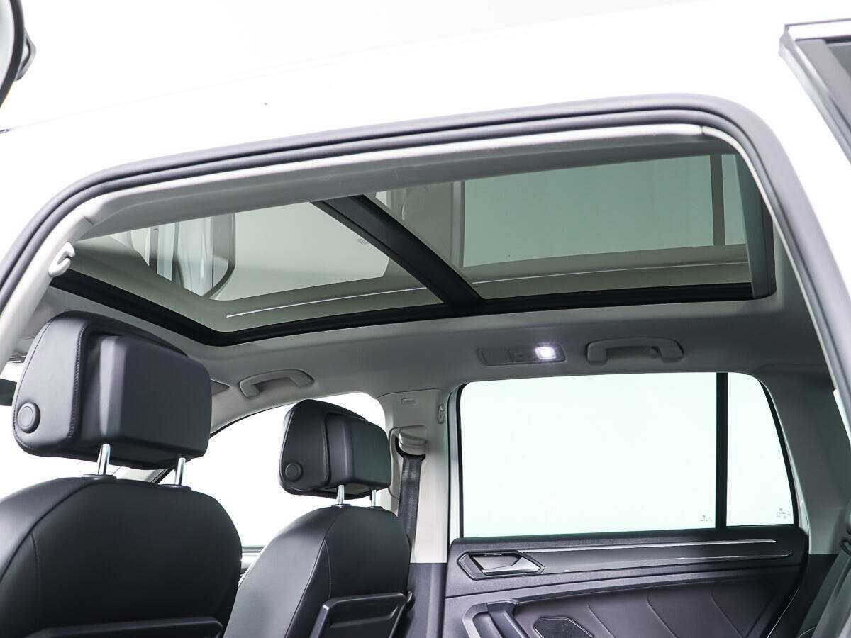 Купить Volkswagen Tiguan, 2017, 45 484 км, фото №16