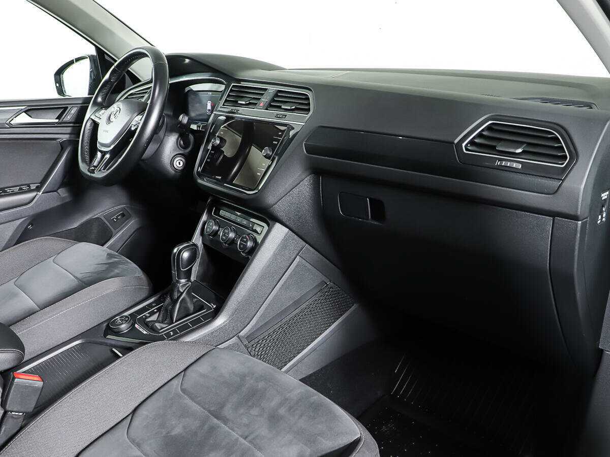 Купить Volkswagen Tiguan, 2018, 95 970 км, фото №9