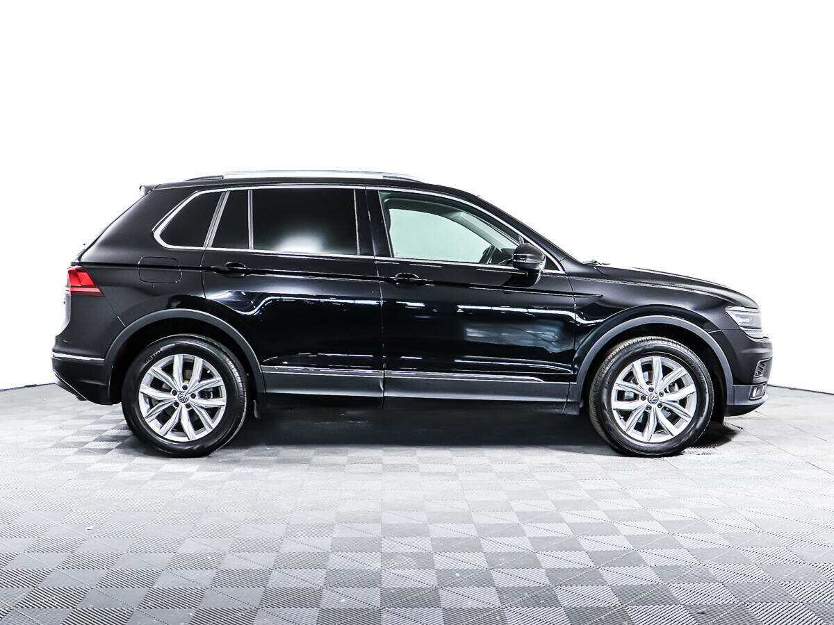 Купить Volkswagen Tiguan, 2018, 116 637 км, фото №4