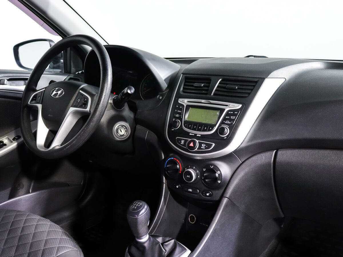 Купить Hyundai Solaris, 2011, 83 731 км, фото №7