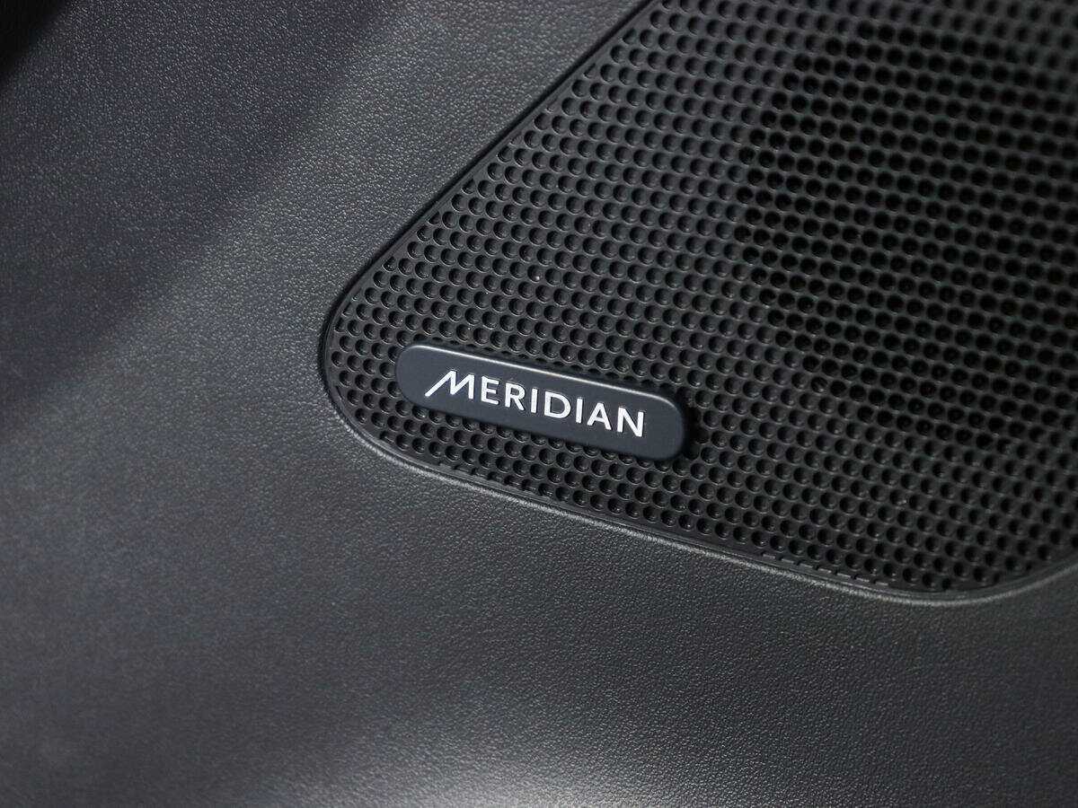 Купить Jaguar F-Pace, 2016, 107 829 км, фото №27