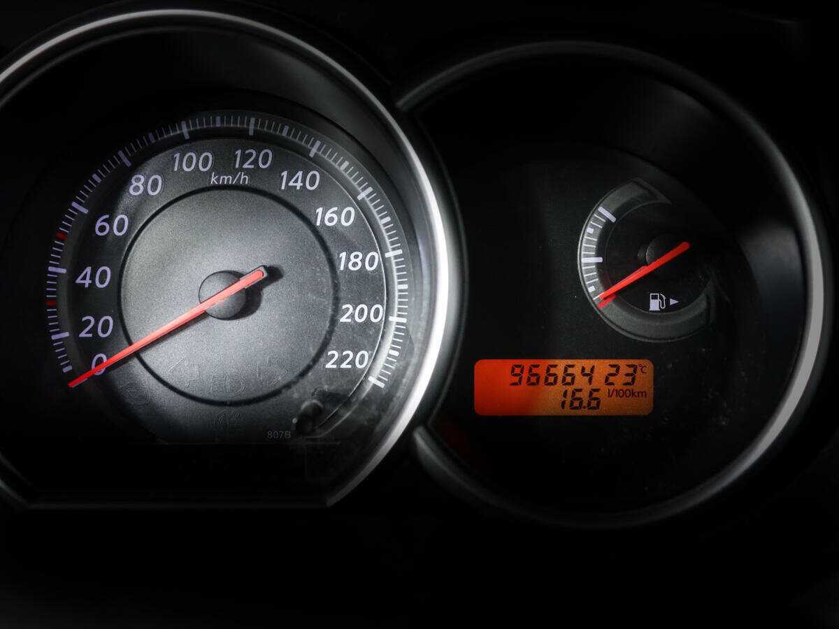 Купить Nissan Tiida, 2011, 97 000 км, фото №9