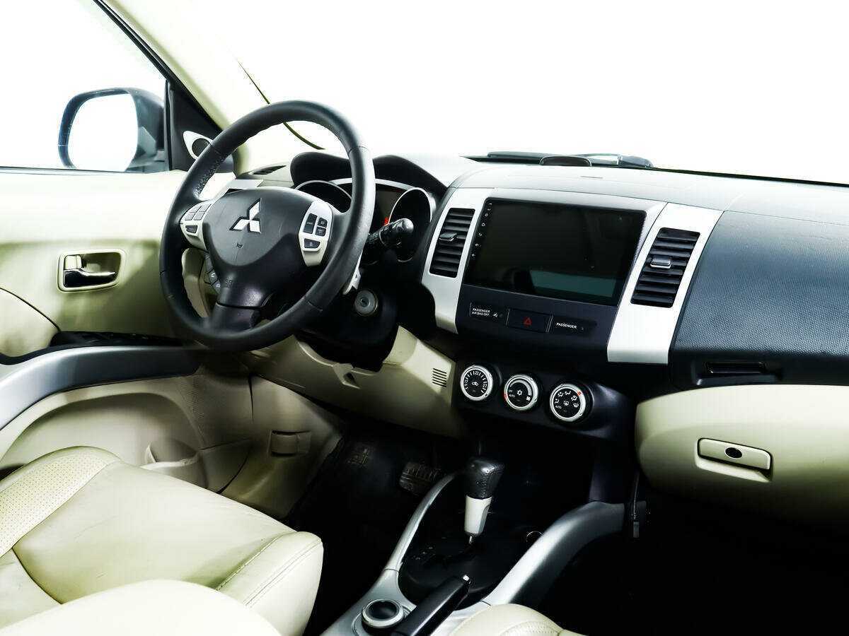 Купить Mitsubishi Outlander, 2008, 199 458 км, фото №9
