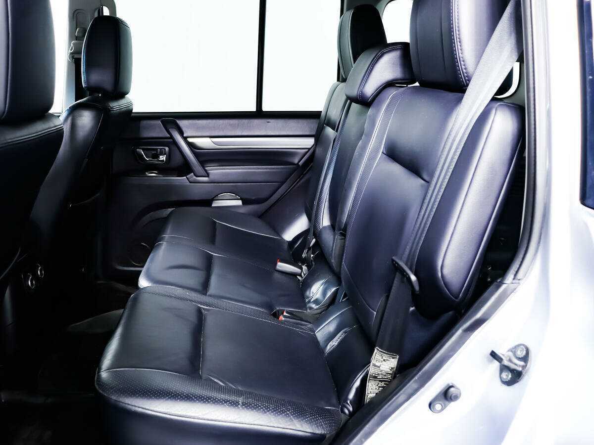 Купить Mitsubishi Pajero, 2011, 262 349 км, фото №9