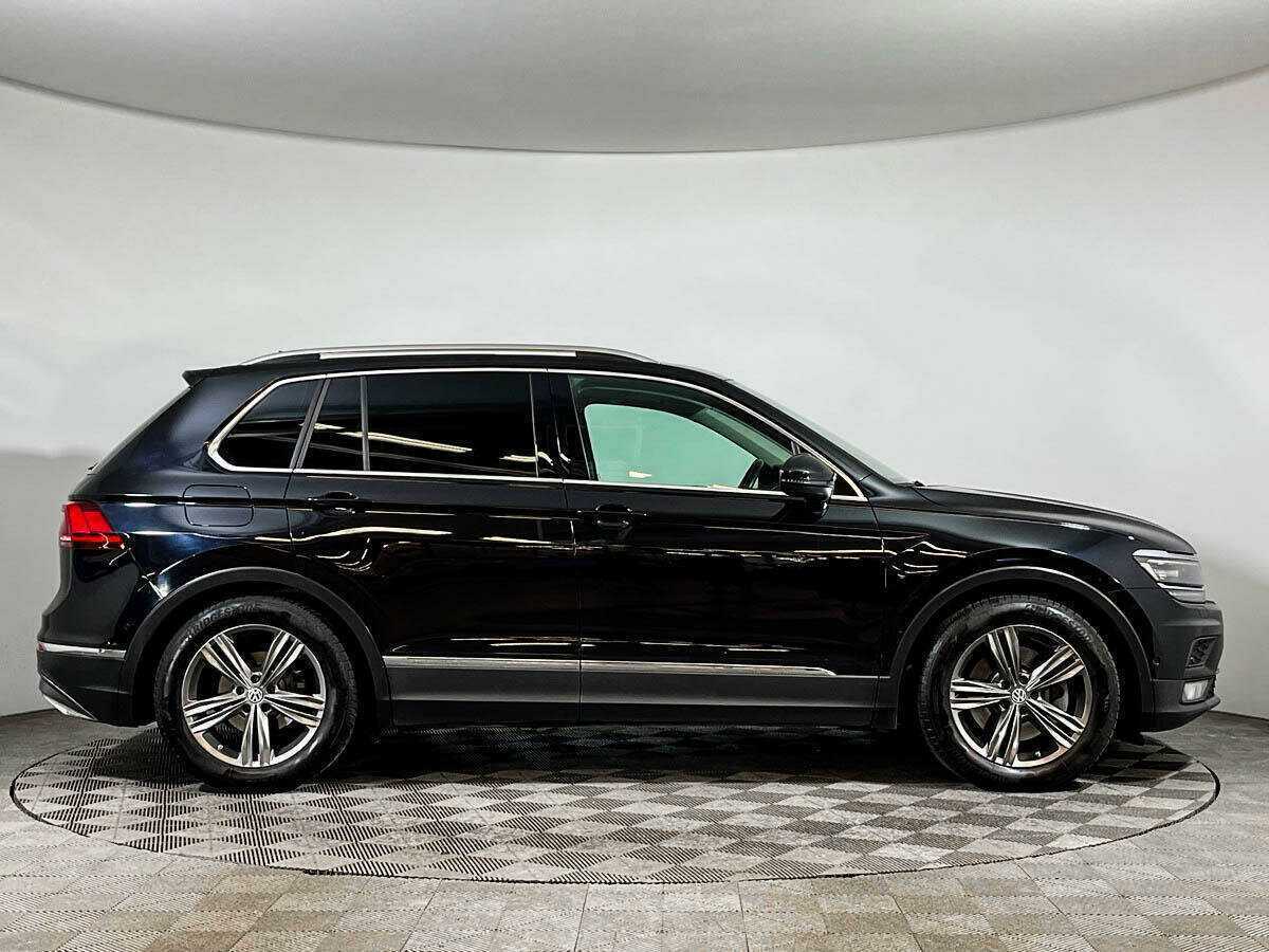 Купить Volkswagen Tiguan, 2017, 126 617 км, фото №4