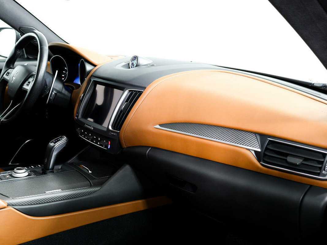 Купить Maserati Levante, 2019, 86 000 км, фото №9