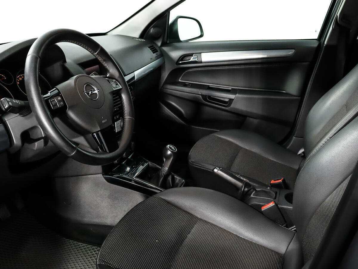 Купить Opel Astra, 2010, 201 557 км, фото №9