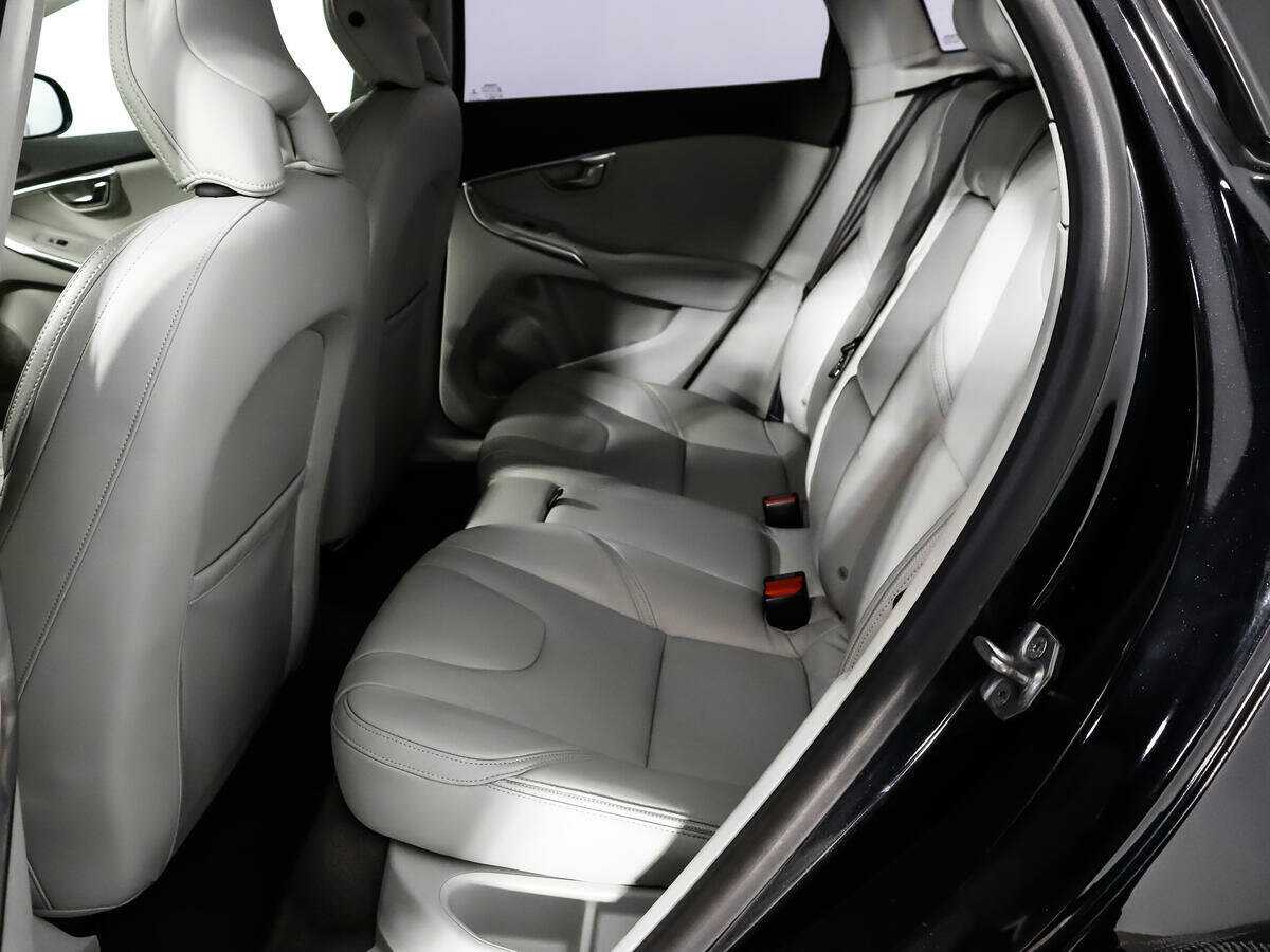 Купить Volvo V40 Cross Country, 2013, 46 500 км, фото №10