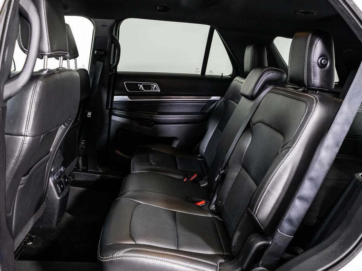 Купить Ford Explorer, 2018, 154 183 км, фото №8