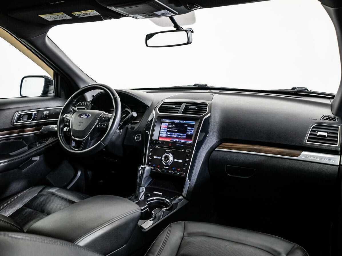 Купить Ford Explorer, 2016, 133 000 км, фото №9