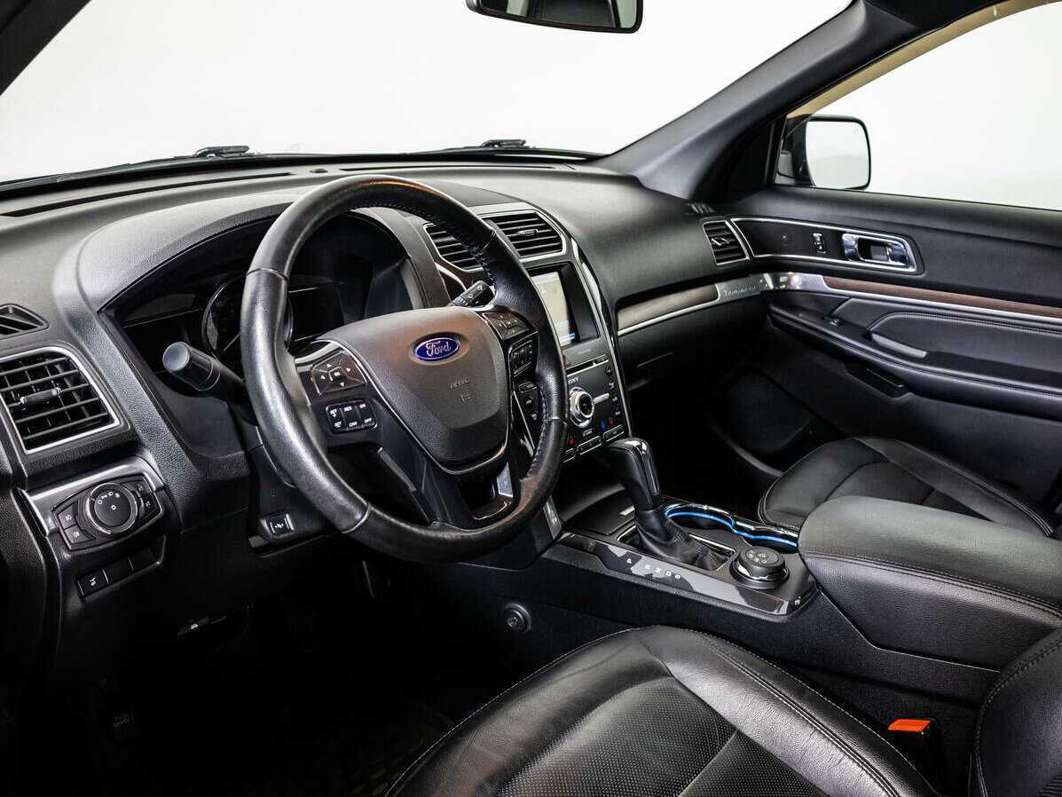 Купить Ford Explorer, 2016, 133 000 км, фото №11