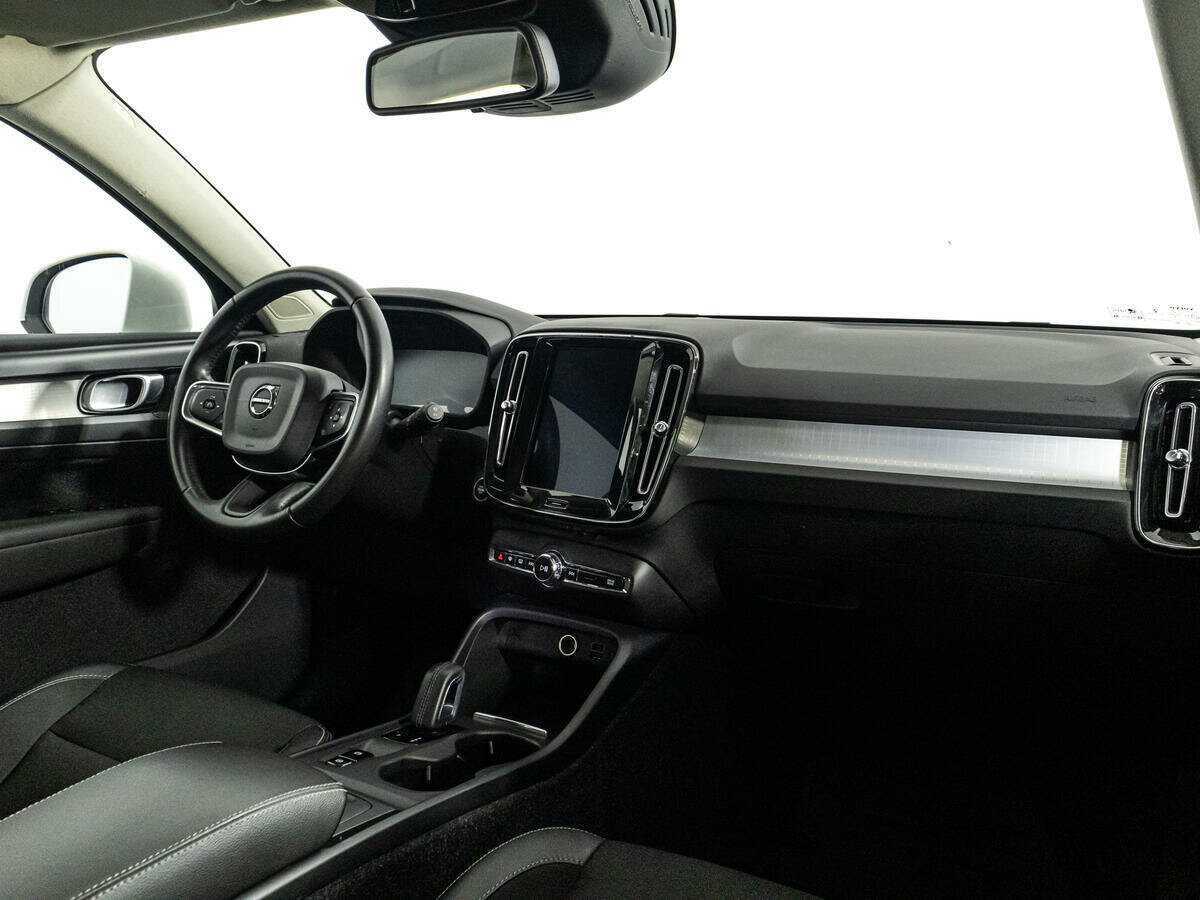 Купить Volvo XC40, 2019, 94 770 км, фото №9